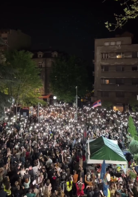 Sinoćnja blokada RTS-a (Foto: Stop kadar)