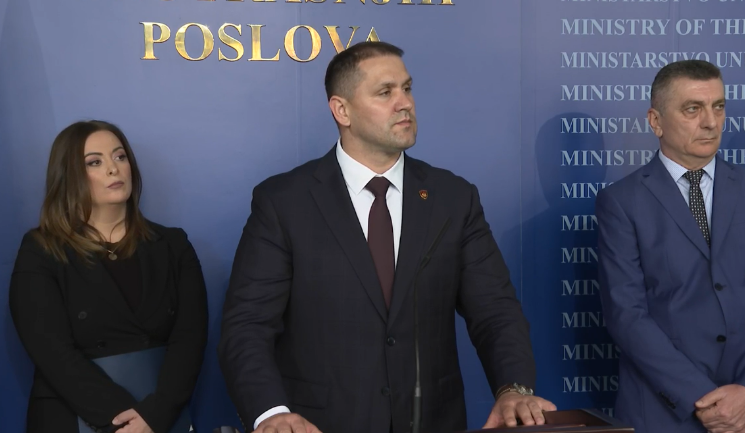 BRZA, ALI POST FESTUM REAKCIJA: Čelnik Uprave policije Lazar Šćepanović na press konferenciji