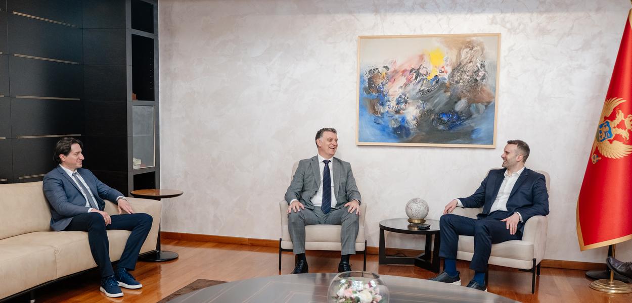 Spajić sa Komnenovićem (Foto: Vlada Crne Gore)