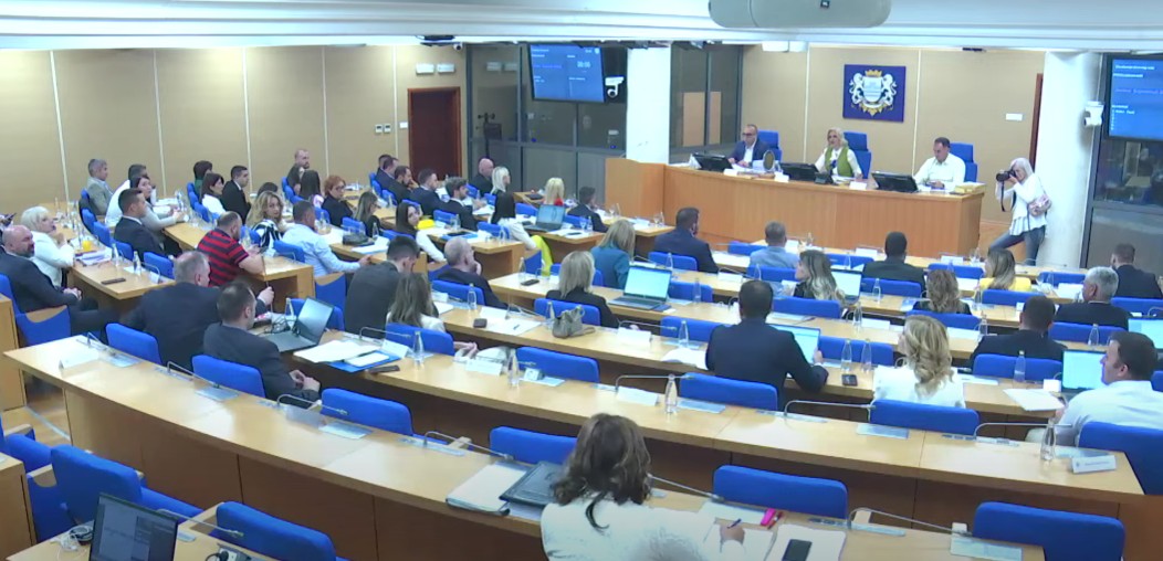 (Foto: Jutjub/Skupština Glavnog grada)