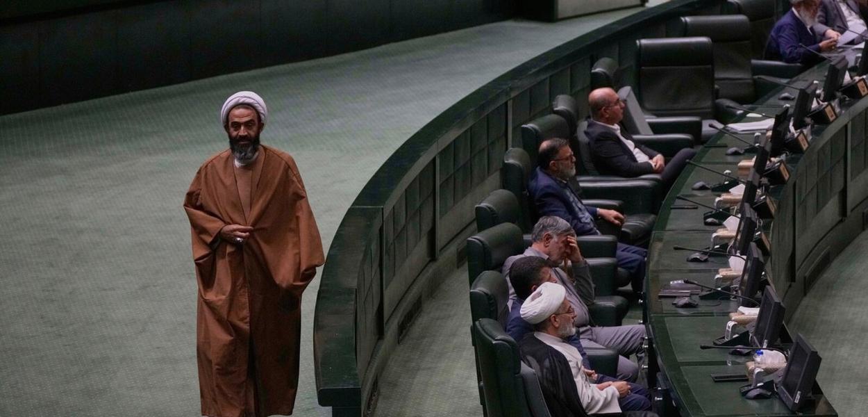 Poslanici iranskog parlamenta, Teheran, 21. maja 2025. (Foto: AP)