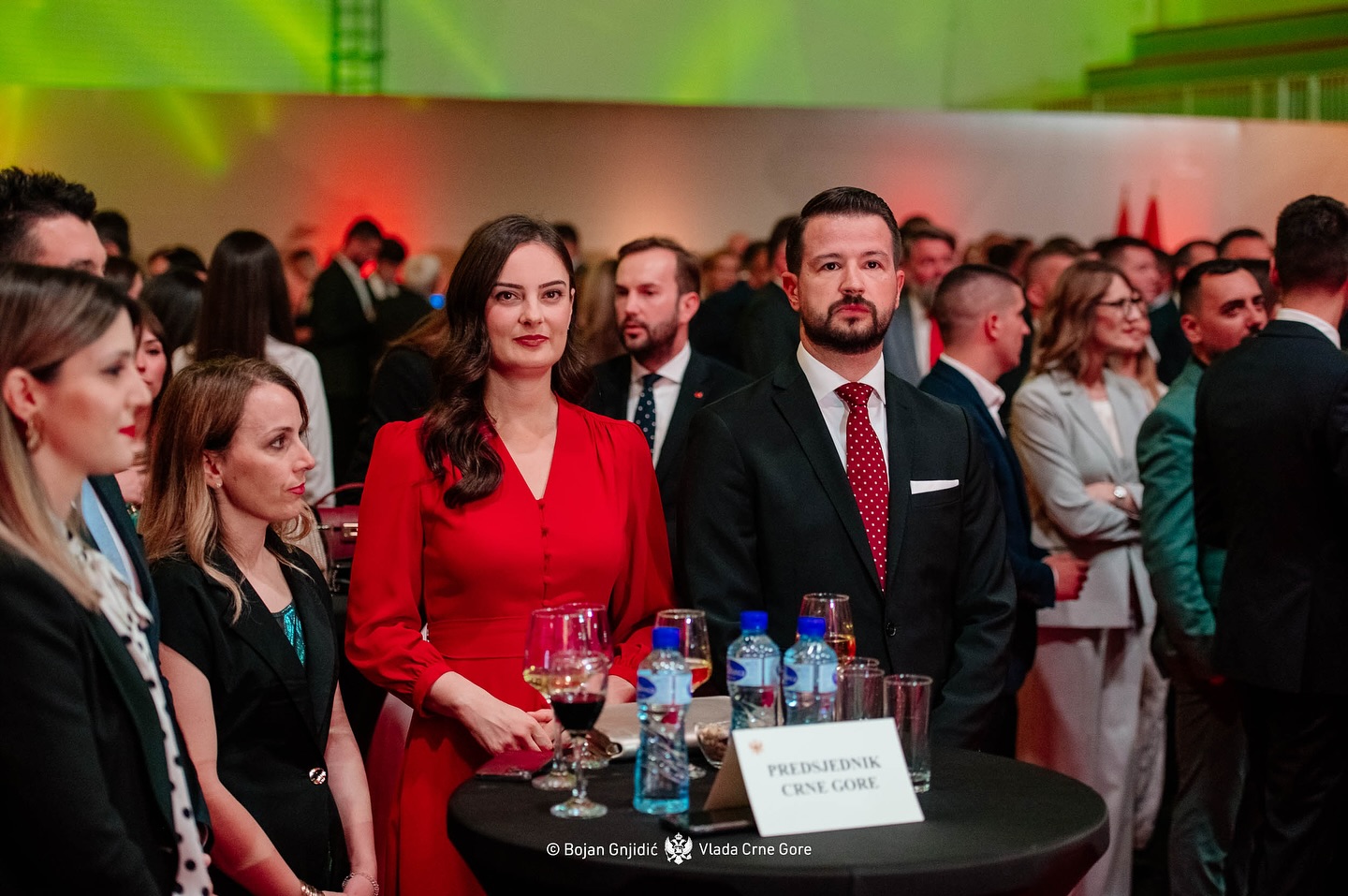 ,,NE TUGUJ NOĆAS, GORE GLAVU": Milena i Jakov Milatović na Spajićevom prijemu 19. maja