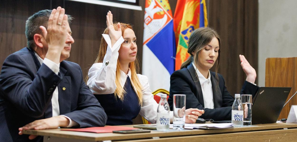 Sa osnivačke skupštine Crnogorskog centra za kulturu u Srbiji (Foto: Dragan Burnać)