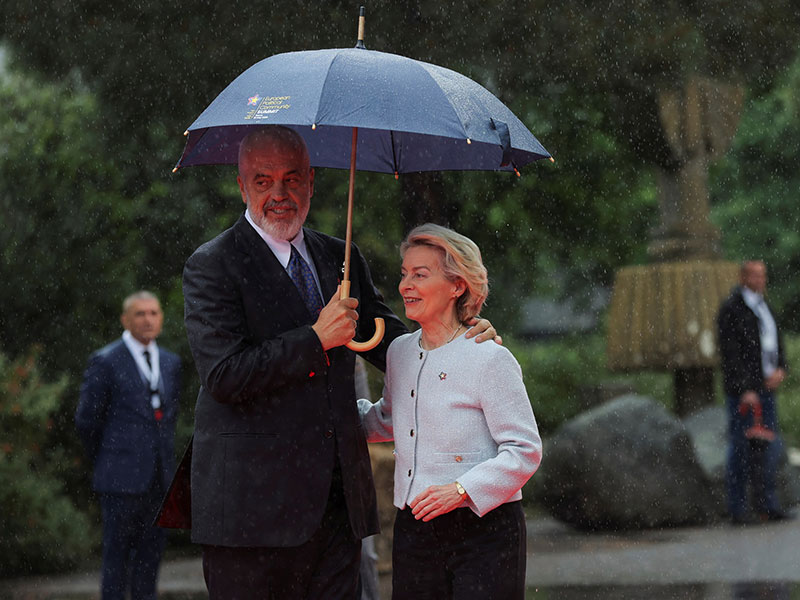 (Foto: Vlada Albanije)