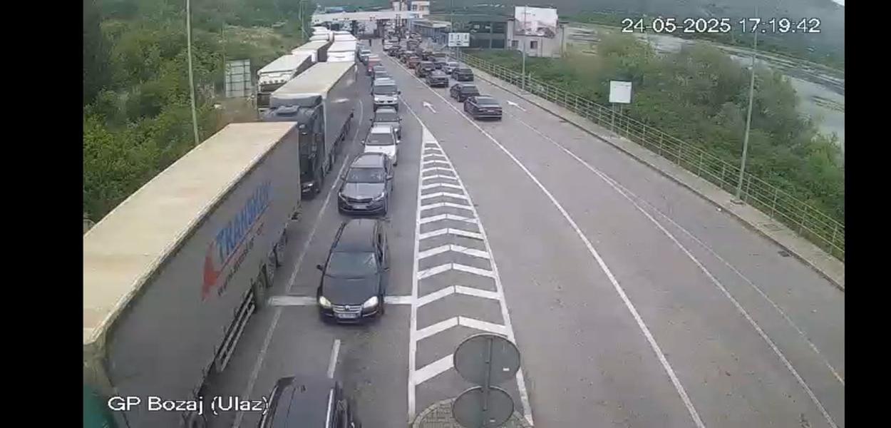 Snimci sa Božaja sa policijskih kamera