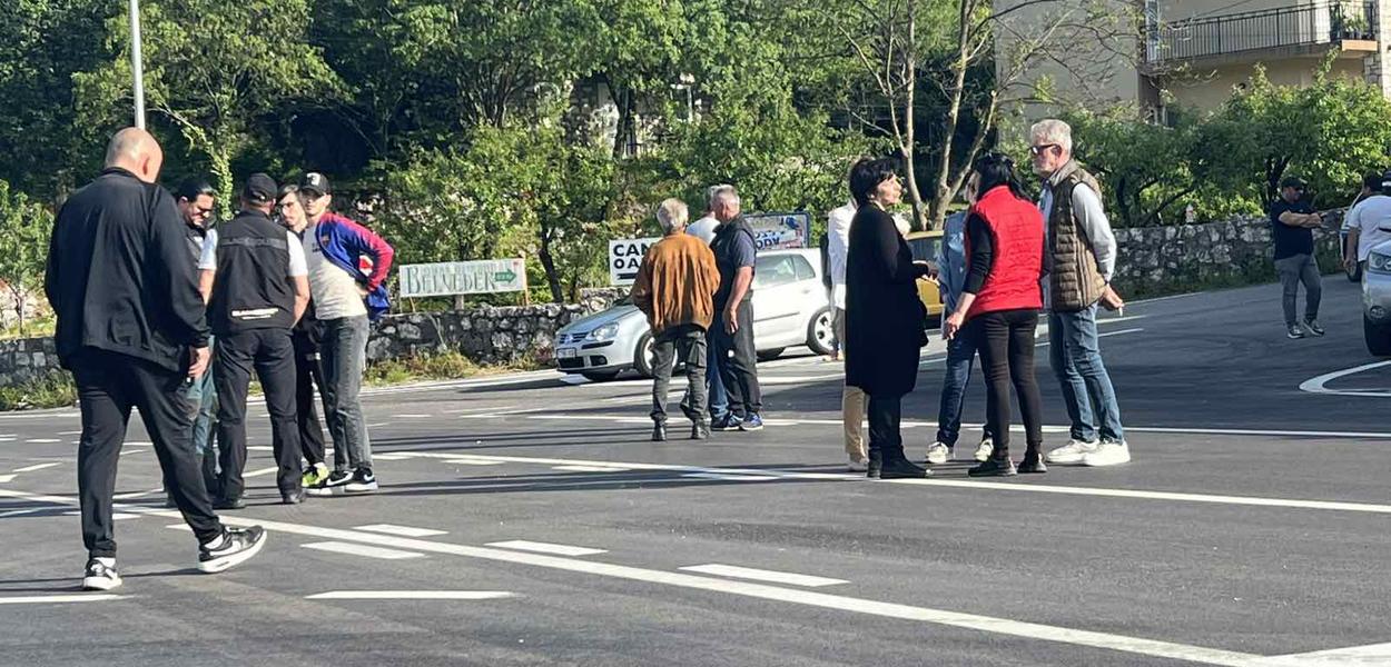 Sa večerašnje blokade (Foto: Portal ETV)