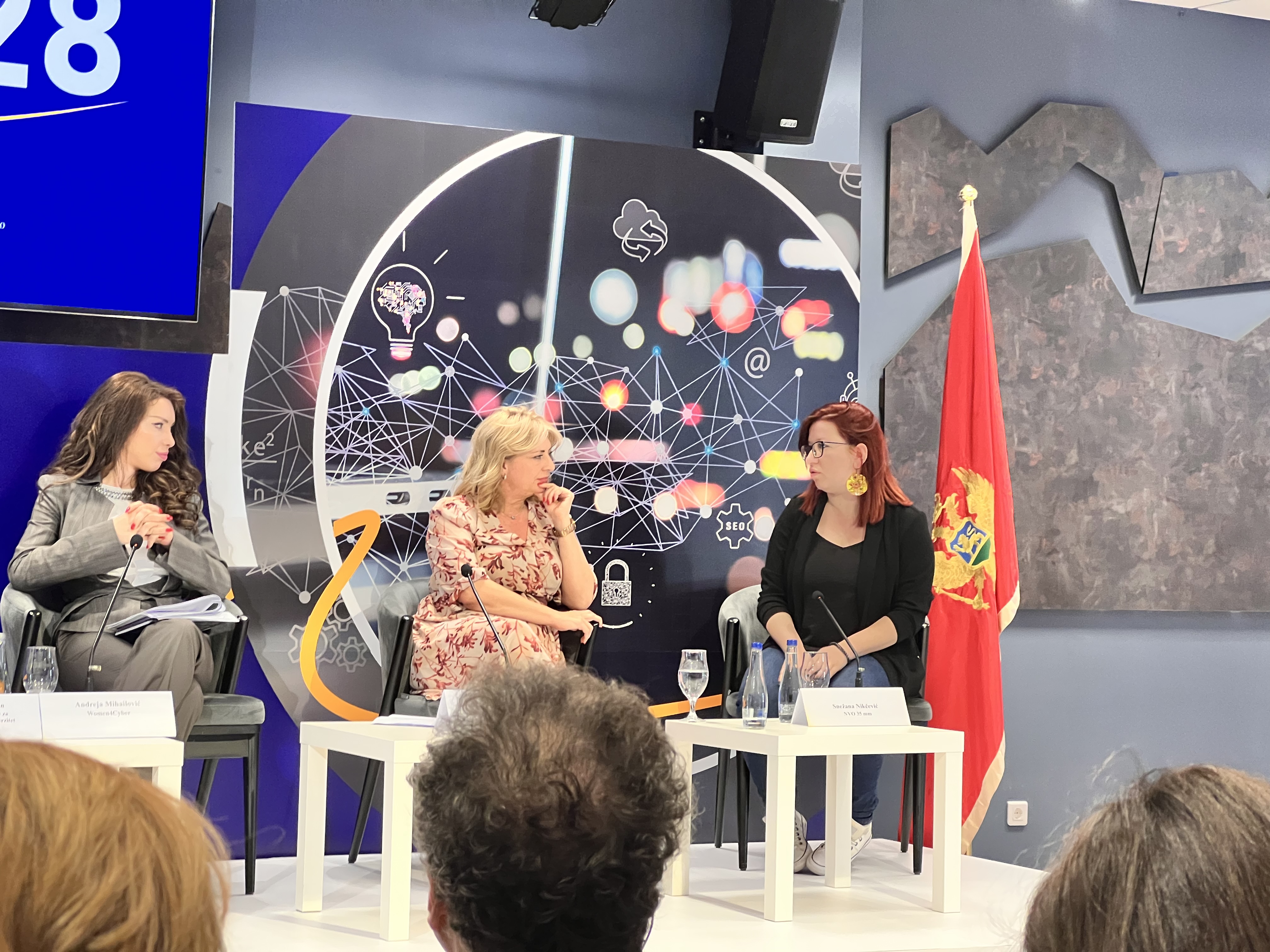 Andreja Mihailović, Nada Rakočević i Snežana Nikčević