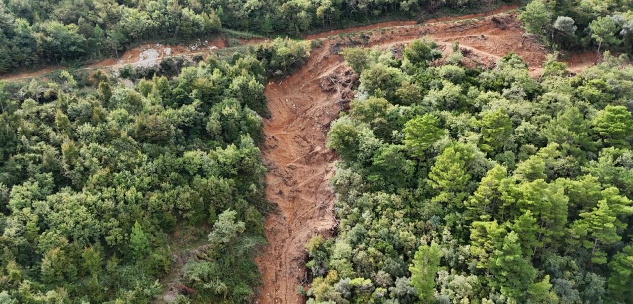 Klizanje terena na brdu Spas izazvano pripremnim građevinskim radovima (Foto: Anđa Budimir/RSE)