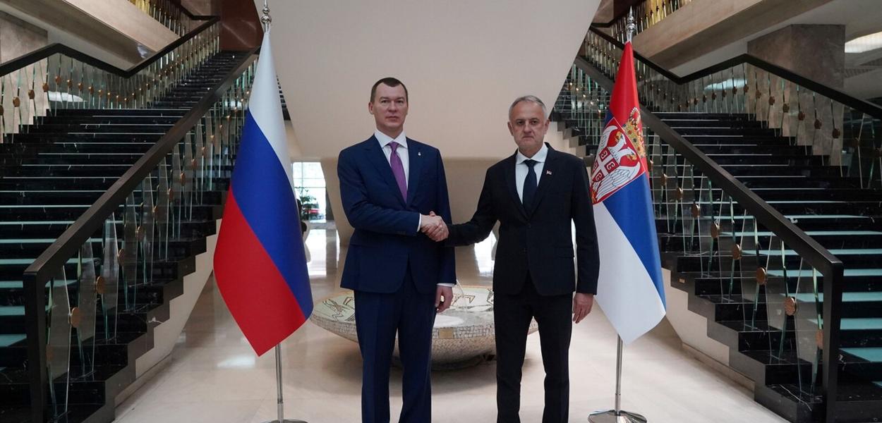 Ministri sporta Srbije i Rusije Zoran Gajić i Mihail Degtjarov u Beogradu 31. maja 2025. (Foto: Ministarstvo sporta Srbije)