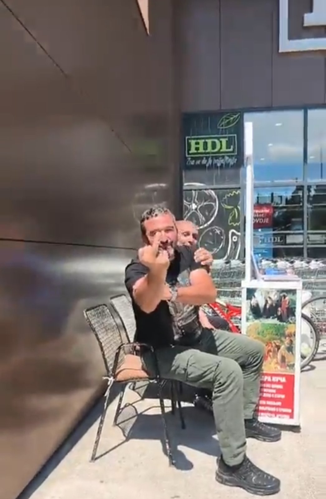 Osoba protiv koje je podnijeta krivična prijava, a koja se predstavila kao Mirko Pavićević