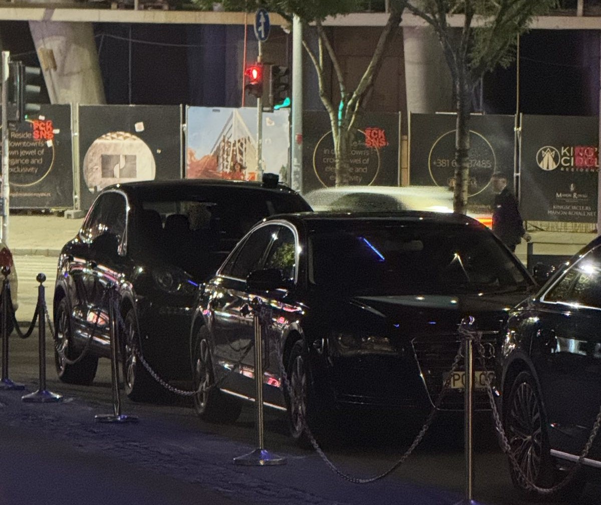 DOKAZ O BEOGRADSKOM PUTU: Automobil Andriej Mandića u Beogradu, na Slaviji 