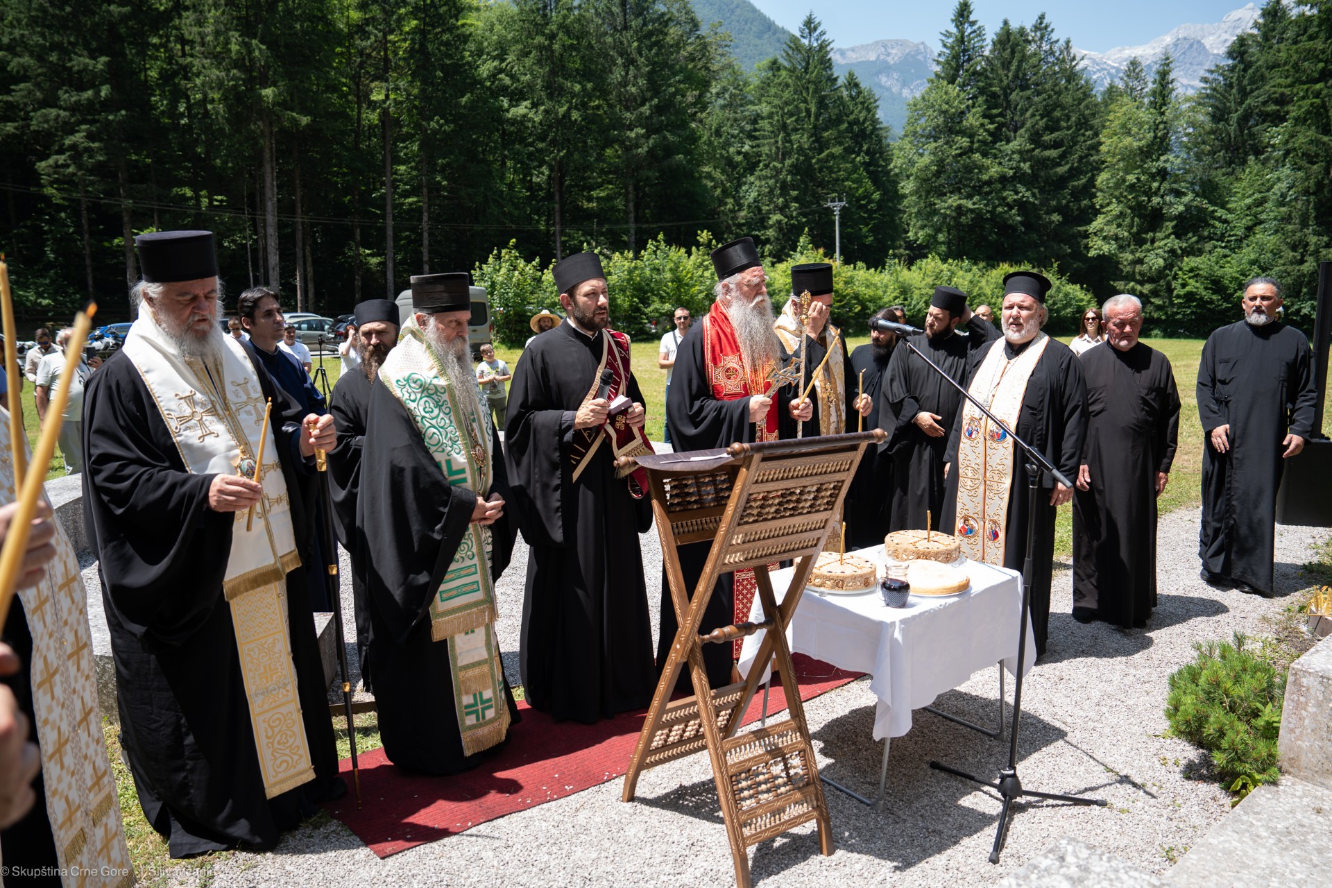 POPOVI NOVOISTORIČARI: Sveštenici Srpske pravoslavne crkve u Kamničkoj Bistrici