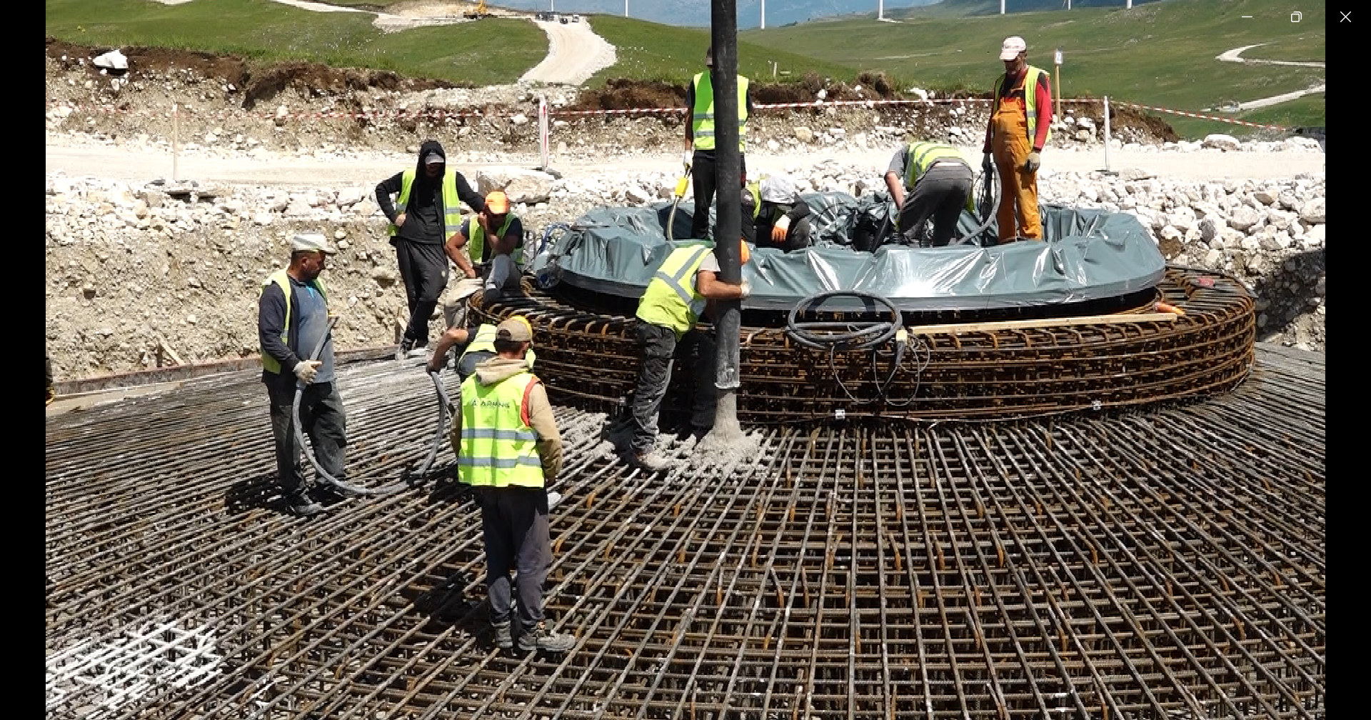 Počelo betoniranje prvog od osam temelja za vjetroturbine vjetroparka Gvozd, kod Nikšića