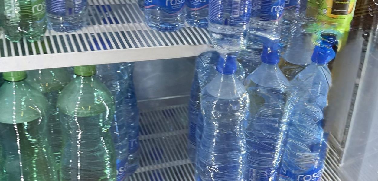 Voda u jednom marketu (Foto: Miraš Dušević)