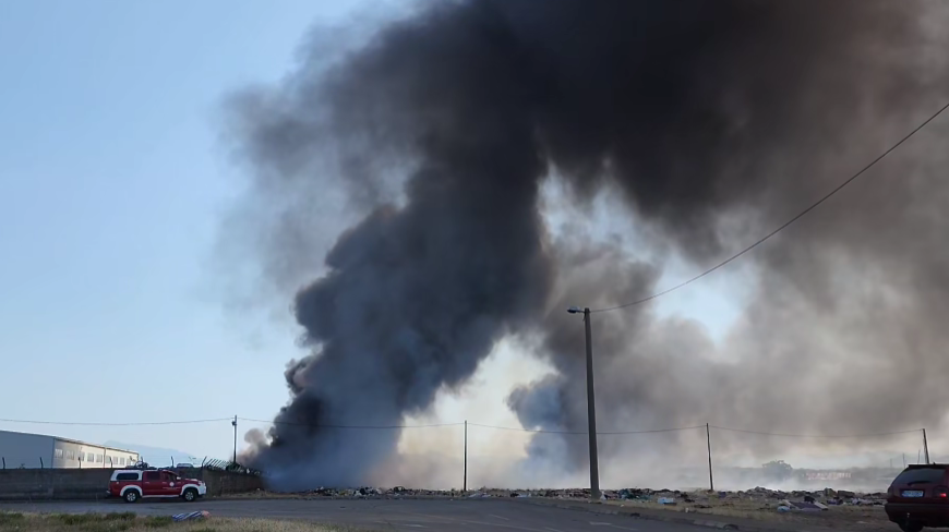 Požar u blizini Deponije (Foto: Stop kadar)
