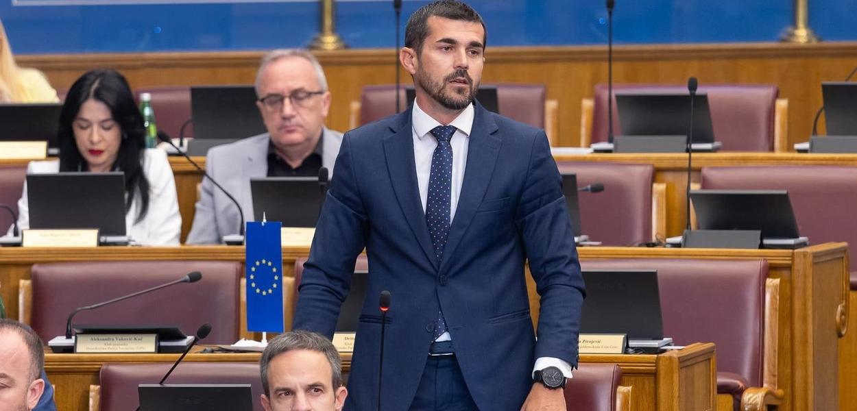 Branislav Nenezić (Foto: Skupština Crne Gore)