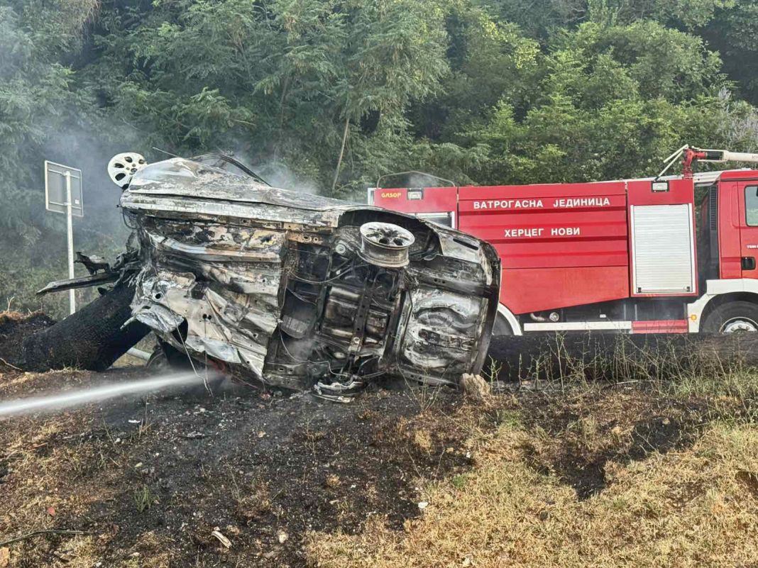 Sa mjesta nesreće (Foto: RTHN)