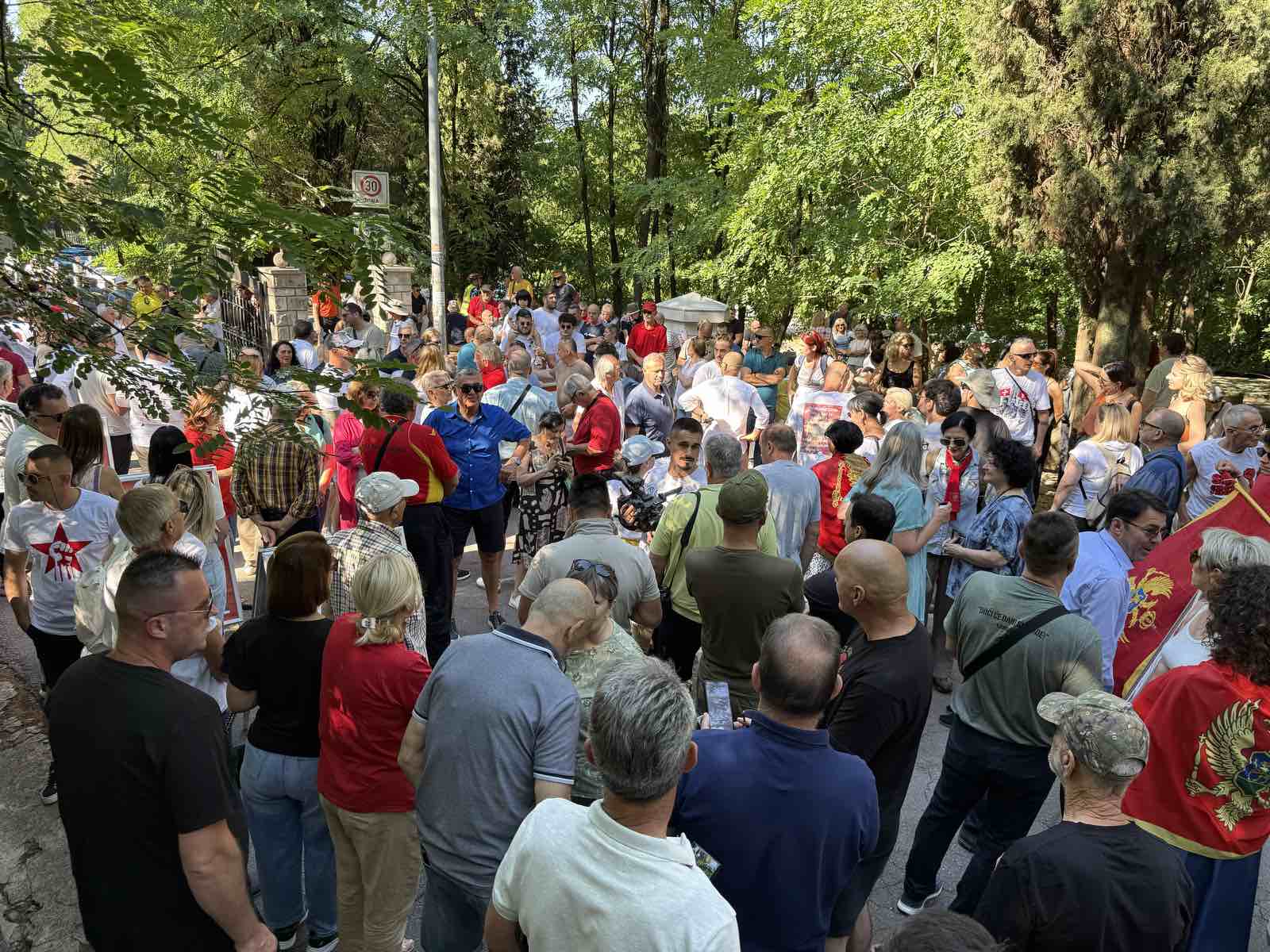 okupljanje - 13. jul