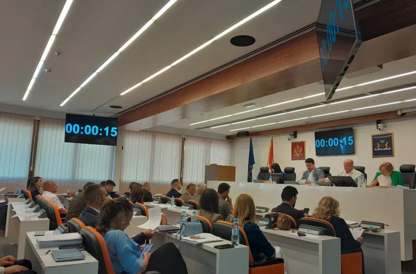 Sa sjednice SO Budva (Foto: Primorski portal)