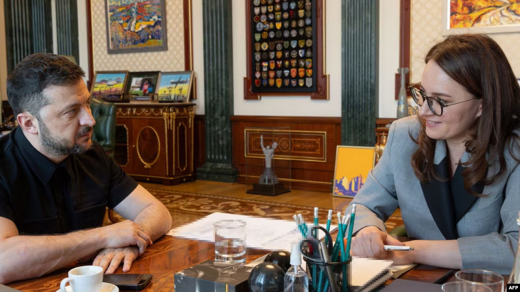 Volodimir Zelenski i Julija Sviridenko, Kijev, 14. jula 2025. (Foto: AFP)