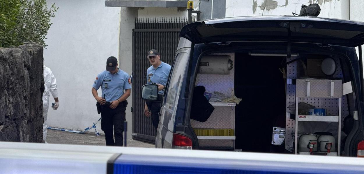 NEDOVIĆ UBIJEN NA KUĆNOM PRAGU: Sa uviđaja