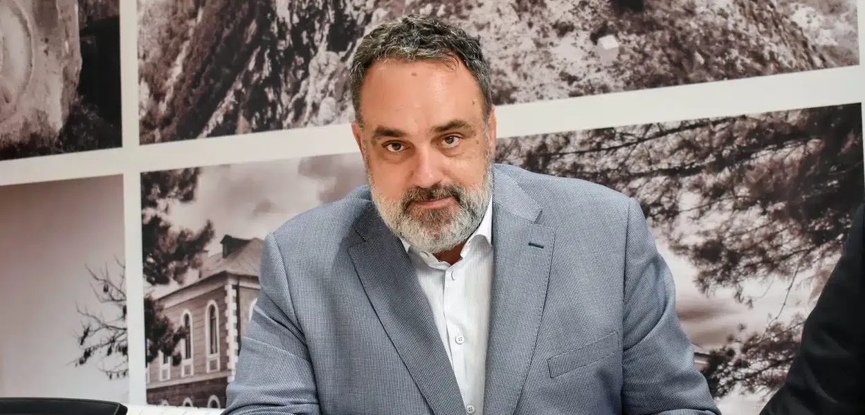 Dušan Drakić potpisao sporazum za podršku zviždačima (Foto: KCCG)