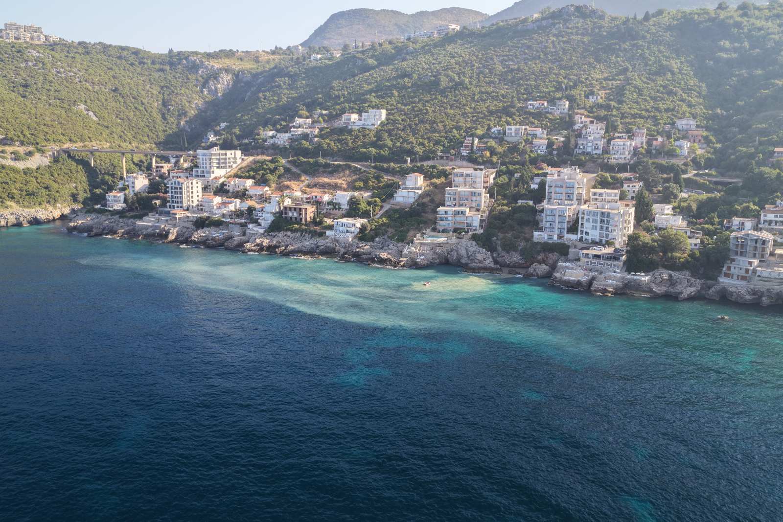 Otpadne vode u moru u Dobroj Vodi