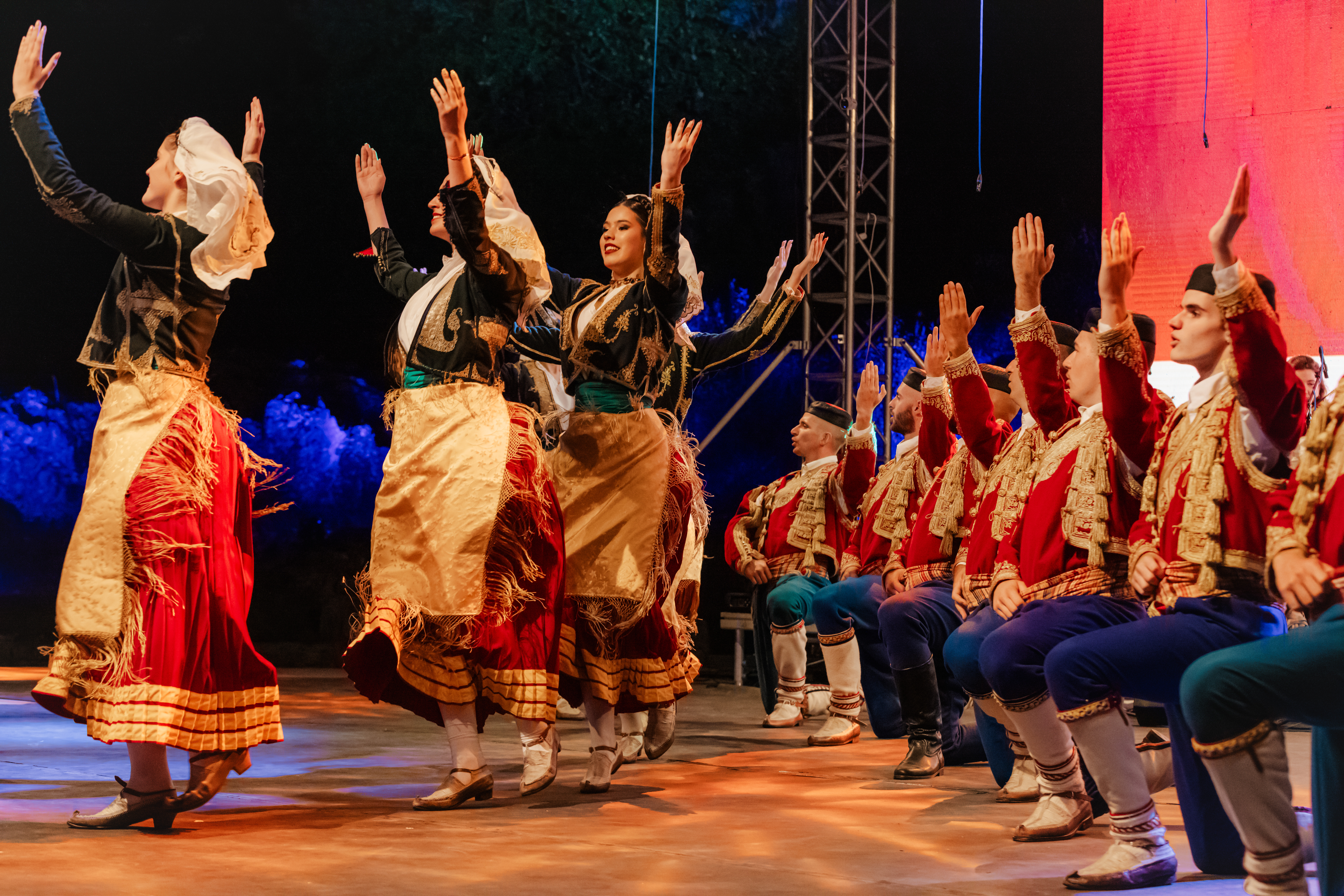 Međunarodni festival folklora na Cetinju