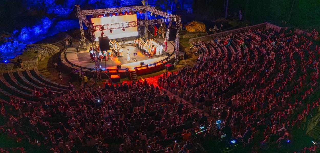 Međunarodni festival folklora na Cetinju