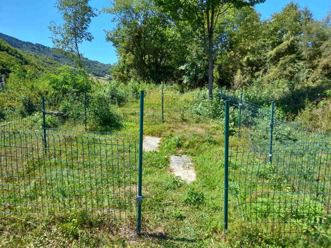 Do prije nekoliko godina prostor oko stećaka Pave i Ahmeta bio je koliko-toliko uredan