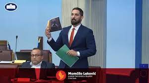 PARADIRANJE: Momčilo Leković, poslanika Demokrata 