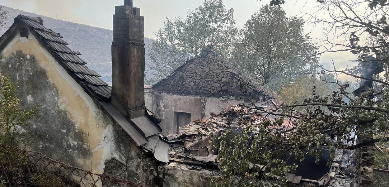 Požar u Piperima (Foto: Portal ETV/Tamara Klikovac)