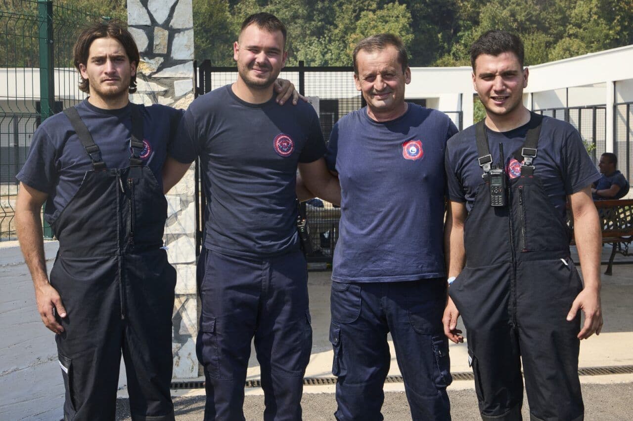 Vatrogasci spasili sve životinje u azilu u Kufinu