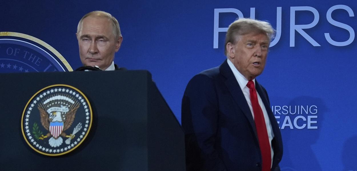 Donald Tramp I vladiir Putin na konfnferenciji za medije u vojnoj bazi Elmendorf-Richardson na Aljasci, 15. avgust 2025. (Foto: Julia Demaree Nikhinson)