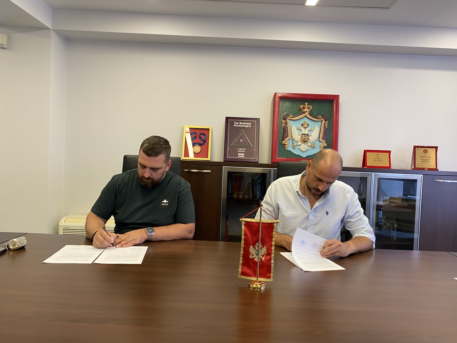 Mijajlović i Perović 