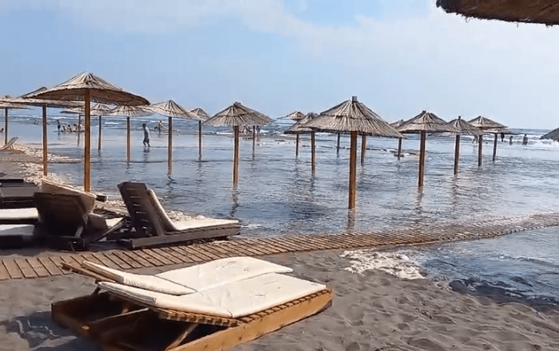 Poplavila kupališta