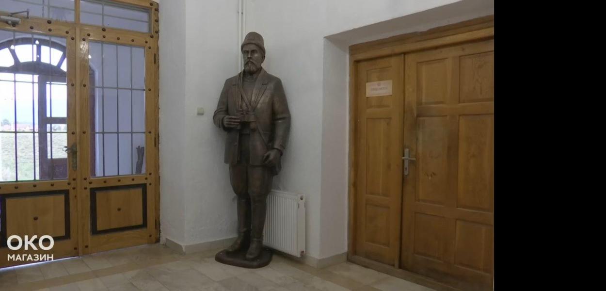 Spomenik Pavlu Đurišiću u manastiru Đurđevi stupovi (Foto: RTS/Screenshot)