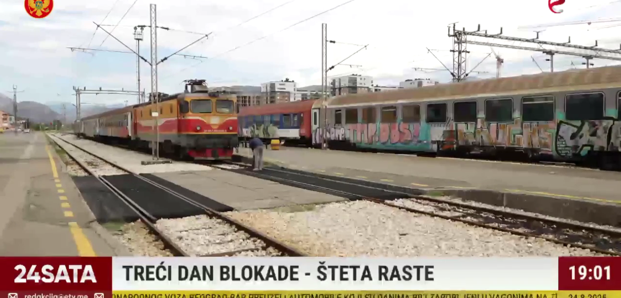 Blokada željezničkog prevoza treći dan (Foto: TV E)
