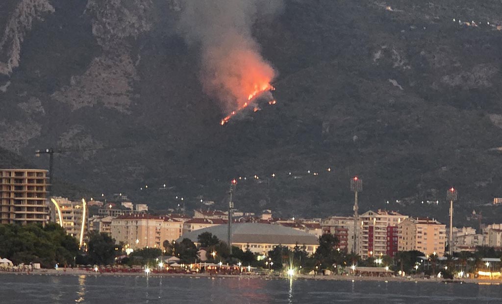 Požar na Lisinju (Foto: Bar Info)