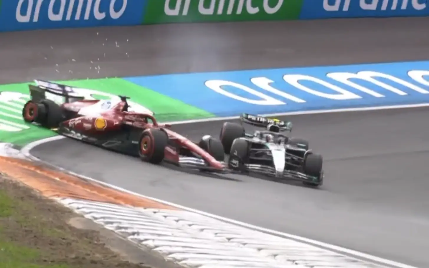 Trenutak kada je Antoneli iz trke izbacio Šarla Leklera