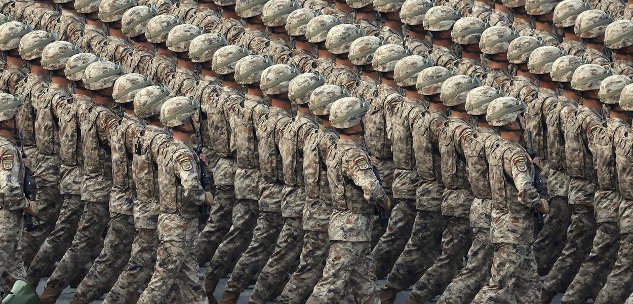 (Alexander Kazakov, Sputnik, Kremlin Pool Photo via AP) (Foto: Alexander Kazakov)