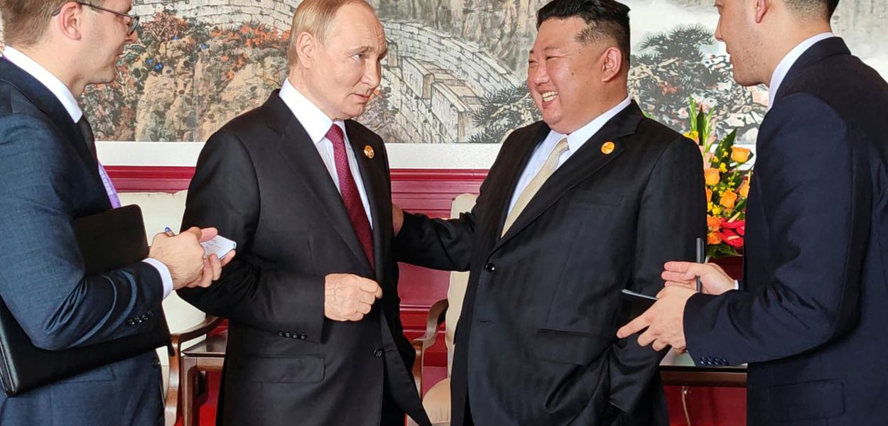 Vladimir Putin i Kim Džong Un u Kini 3. septembra (Foto: Korean Central News Agency/Korea News Service via AP)