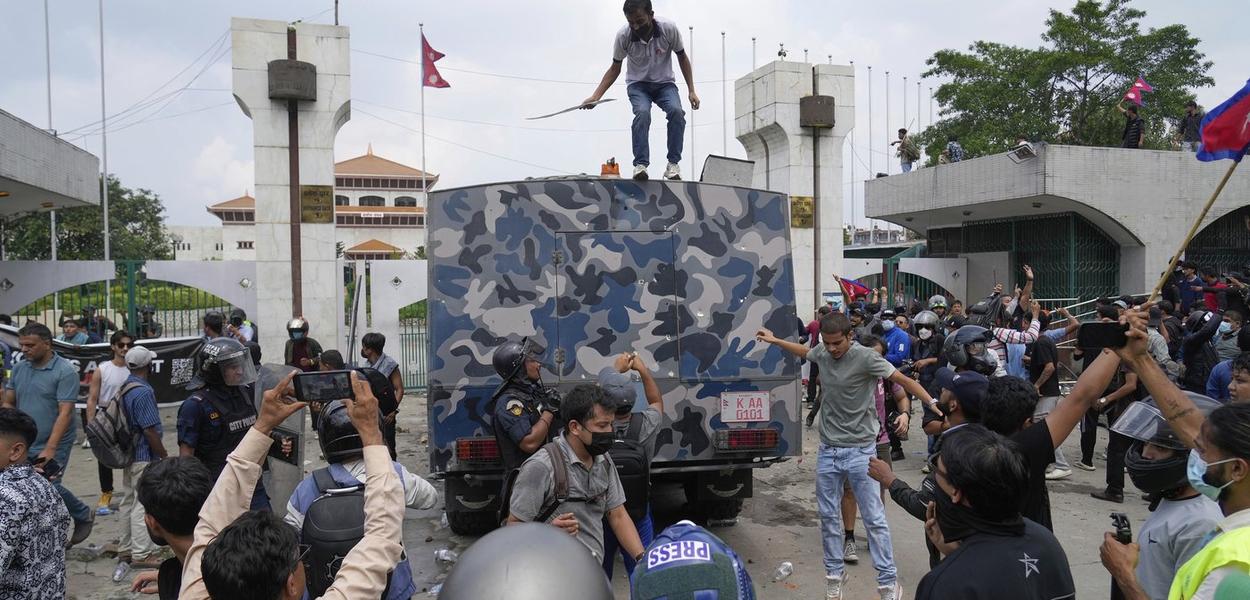 Sa protesta u Nepalu (Foto: AP/Niranjan Shrestha)