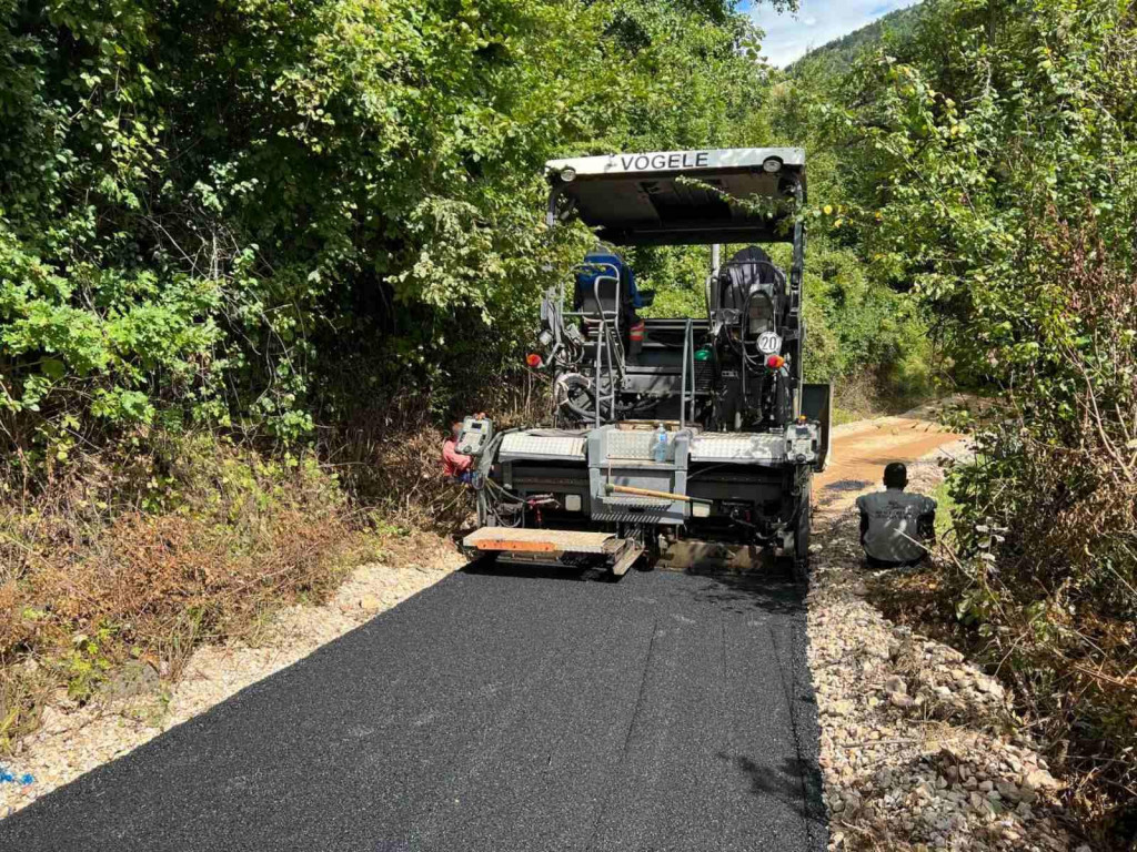 Modernizacija lokalnih puteva na području Bihora (Foto: Dan/D. J.)