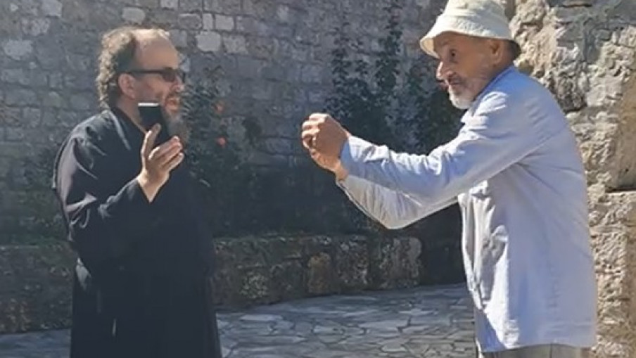 INSTITUCIONALNI PROGON: Nakon incidenta koji je Nenad Nikaljević imao sa svještenstvom u Manastiru Donji Brčeli u pritvoru zavšila i njegova supruga (Foto: Stop kadar)