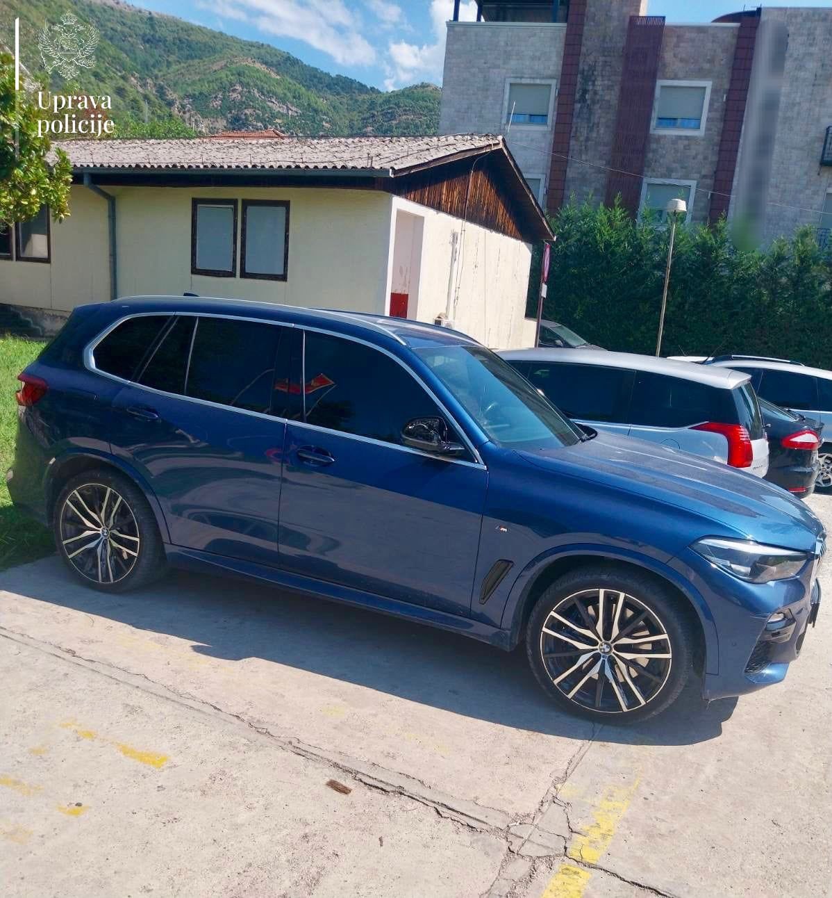 Prekršajni nalog zbog zatamnjenih stakla (Foto: Uprava policije)