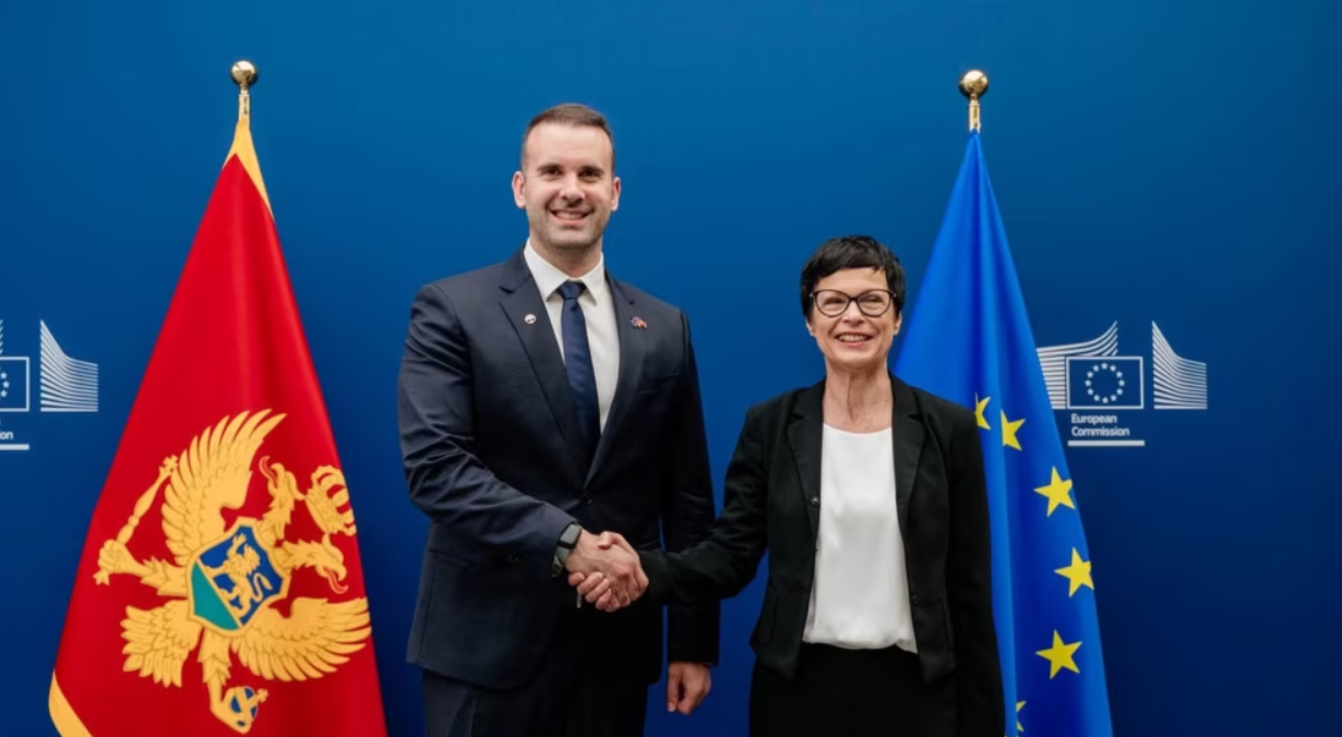 Premijer Milojko Spajić i komesarka za proširenje EU Marta Kos, jun 2025. (Foto: Vlada Crne Gore)