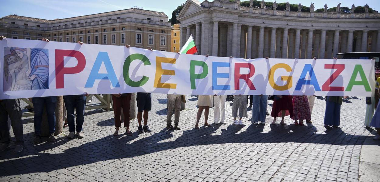 (AP Photo/Andrew Medichini) (Foto: Andrew Medichini)