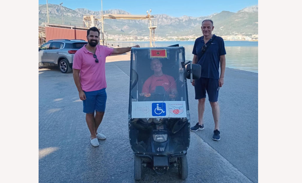 Dirljiv gest Luke Bar prema Čarliju (Foto: Bar Info)