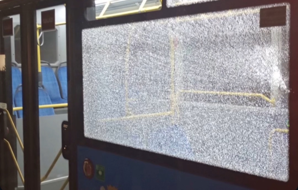 Kamenovan autobus na Koniku (Foto: Gradski prevoz Podgorica/Instagram)